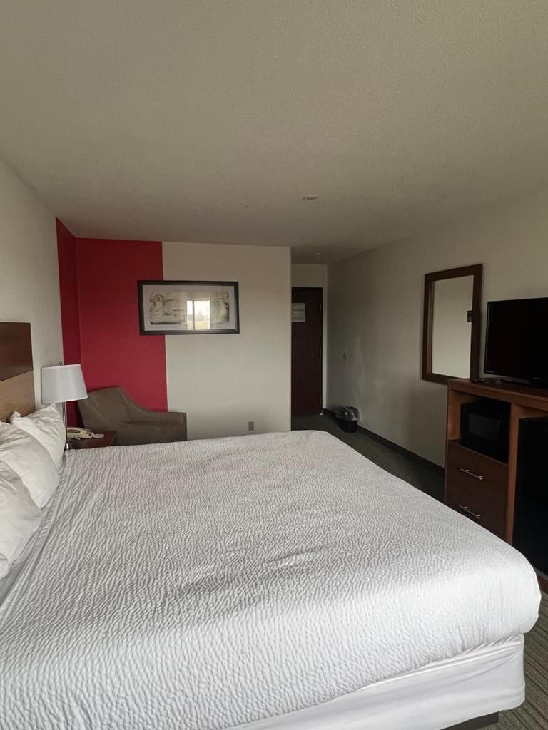 Hotel Ramada By Wyndham Effingham Exterior foto